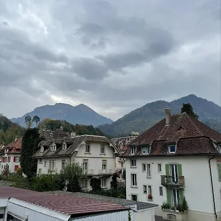 インターラーケン アパートメンツ アパート