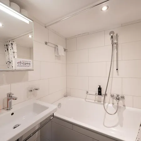 Interlaken Apartments *